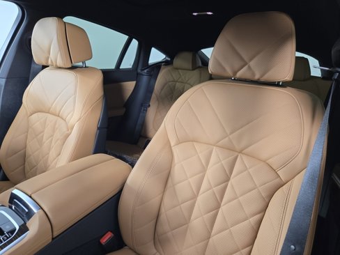 New 2026 BMW X6 xDrive40i image 13