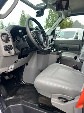 Used 2022 Ford E-450 and Econoline 450 Super Duty image 10