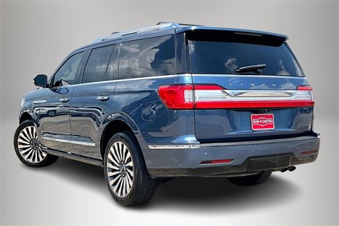 Used 2019 Lincoln Navigator Reserve image 4