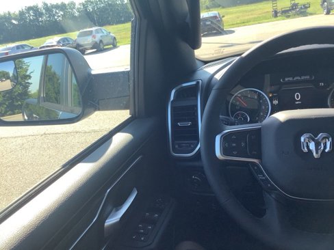 New 2026 RAM 1500 4x4 Crew Cab image 14