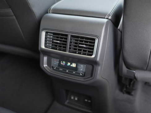 New 2026 Volkswagen Atlas SEL Premium R-Line image 31
