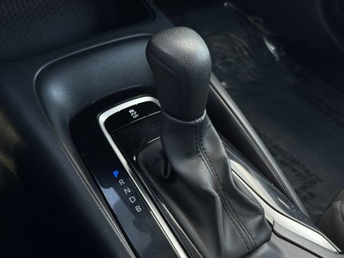 Used 2024 Toyota Corolla LE image 32