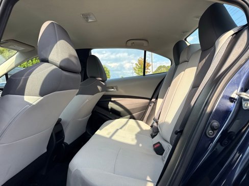 Used 2020 Toyota Corolla LE image 28