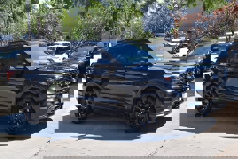 Used 2023 Ford Explorer ST-Line w/ Class IV Trailer Tow Package image 5