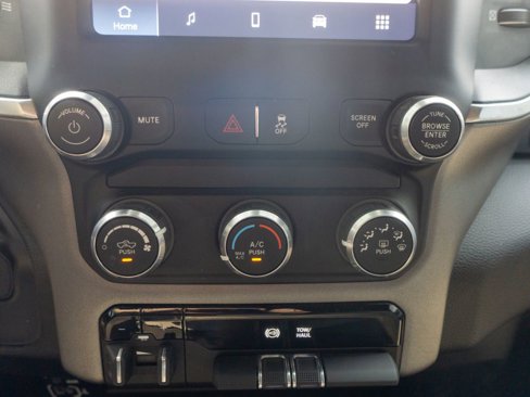 Used 2023 RAM 2500 Big Horn w/ Level 1 Equipment Group image 26