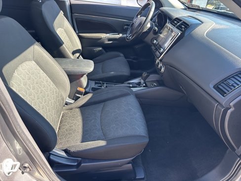 Used 2020 Mitsubishi Outlander Sport AWD image 9