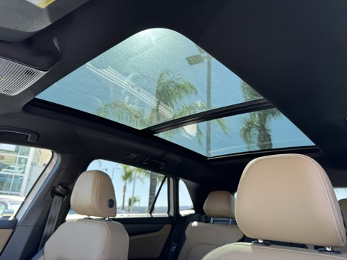 Certified 2024 Volkswagen Atlas Cross Sport SE w/ Panoramic Sunroof Package image 32