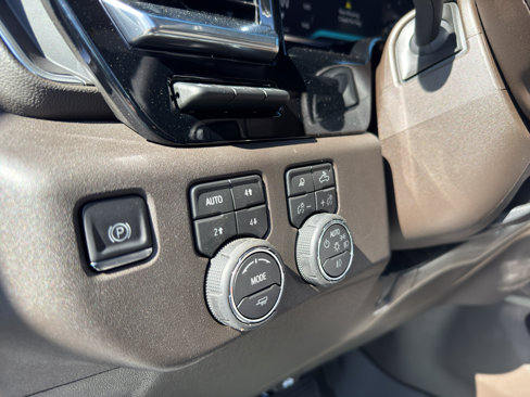 New 2026 Chevrolet Silverado 2500 LTZ w/ LTZ Convenience Package image 17