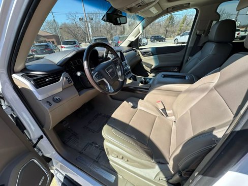 Used 2019 GMC Yukon XL SLT w/ Open Road Package image 18