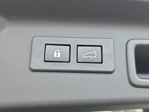 New 2025 Subaru Forester Limited image 12