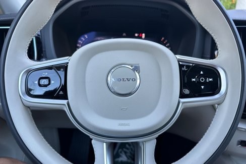 New 2026 Volvo XC60 B5 Ultra w/ Protection Package Premier image 21