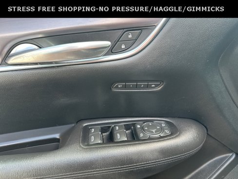 Used 2017 Cadillac XT5 Luxury image 15