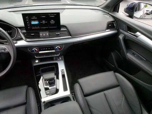 Used 2024 Audi Q5 2.0T Premium Plus w/ Premium Plus Package image 11