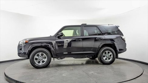 Used 2024 Toyota 4Runner SR5 image 3