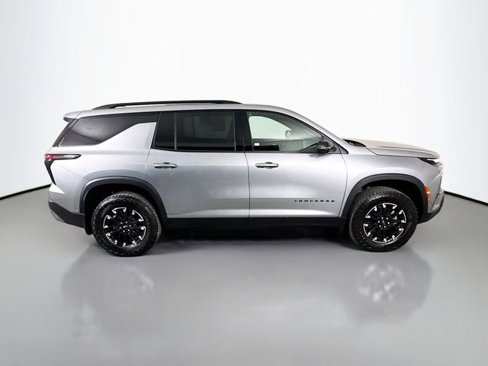 New 2026 Chevrolet Traverse Z71 w/ Enhanced Driving Package image 9