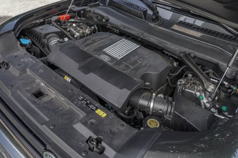 Used 2023 Land Rover Defender 110 image 31