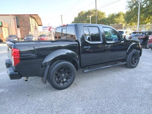 Used 2020 Nissan Frontier SV w/ Midnight Edition Floor Mats image 7