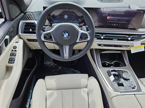 New 2026 BMW X7 xDrive40i w/ M Sport Package image 13