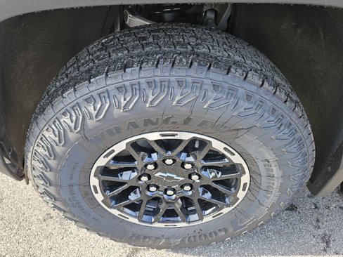 New 2026 Chevrolet Silverado EV Trail Boss image 10