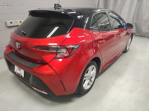 Used 2022 Toyota Corolla SE image 2