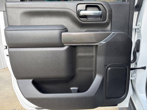 Used 2023 GMC Sierra 2500 AT4 image 23