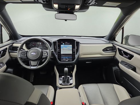 Certified 2025 Subaru Forester Limited image 2