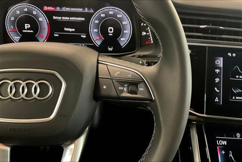 Certified 2025 Audi Q7 3.0T Premium w/ Convenience Package image 18