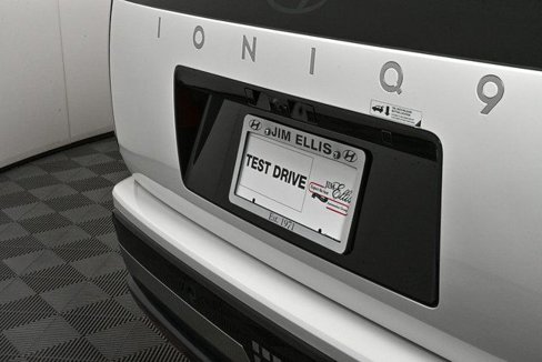 New 2026 Hyundai Ioniq 9 Calligraphy image 11