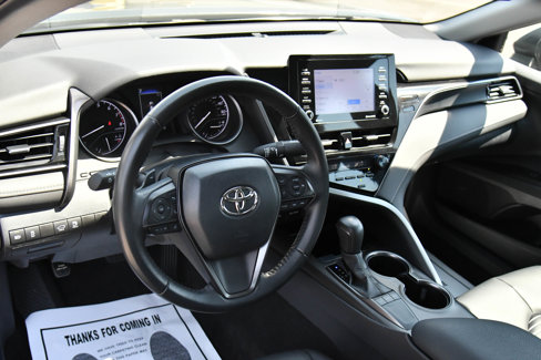 Used 2024 Toyota Camry SE image 16