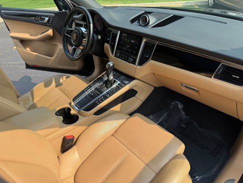 Used 2018 Porsche Macan S image 26