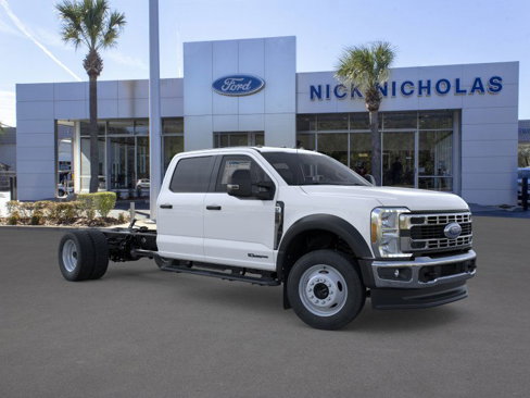 New 2025 Ford F550 4x4 Crew Cab image 7