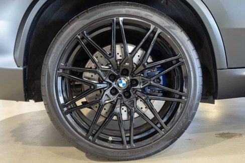 Used 2024 BMW X5 M Competition w/ Executive Package image 27