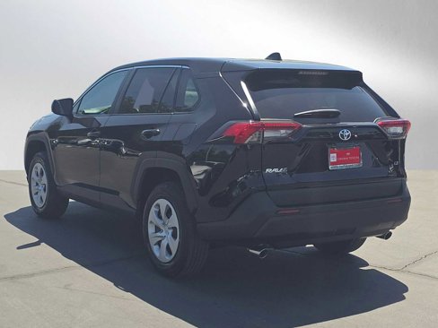Certified 2025 Toyota RAV4 LE image 5
