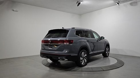 New 2025 Volkswagen Atlas SEL image 5