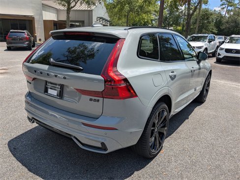 New 2026 Volvo XC60 B5 Ultra w/ Climate Package image 4