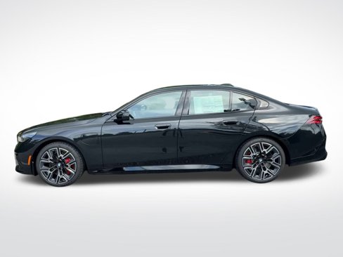 New 2026 BMW 550e xDrive w/ Executive Package image 5