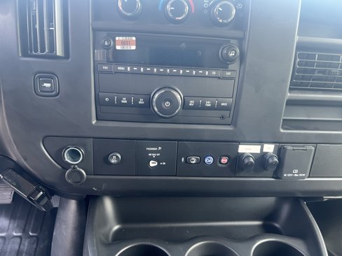 New 2025 Chevrolet Express 3500 w/ Power Convenience Package image 27