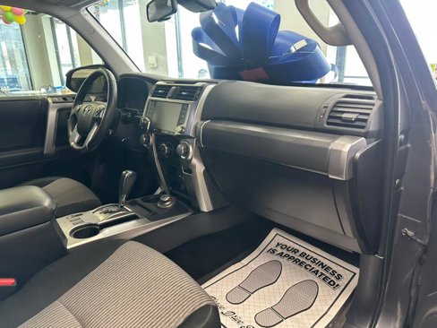 Used 2022 Toyota 4Runner SR5 image 36
