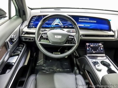 New 2026 Cadillac Vistiq Sport w/ LPO, Floor Liner Package image 13