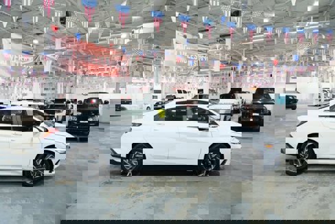 Used 2025 Hyundai Elantra SEL image 13