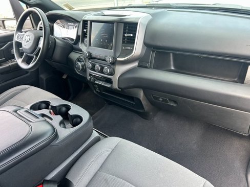 Used 2024 RAM 2500 Big Horn w/ Bed Utility Group image 32