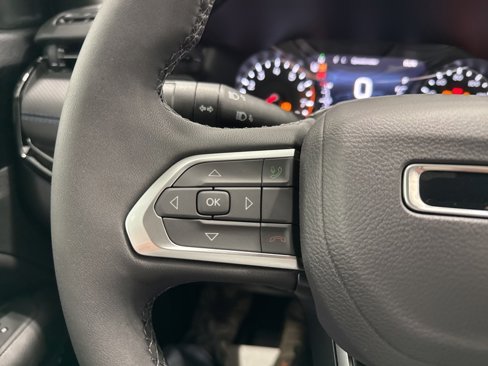 New 2026 Jeep Compass Limited image 25
