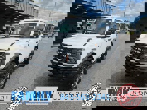 New 2025 Ford Bronco Badlands image 1