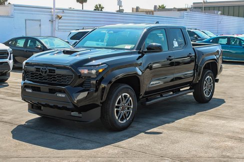 New 2025 Toyota Tacoma TRD Sport image 3