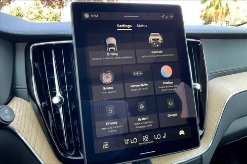 New 2026 Volvo XC60 B5 Ultra w/ Climate Package image 22