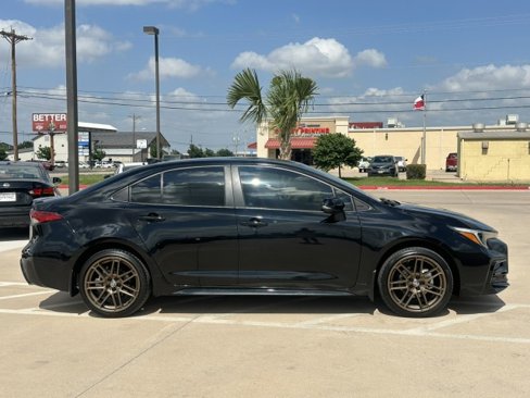 Used 2024 Toyota Corolla Sedan image 3