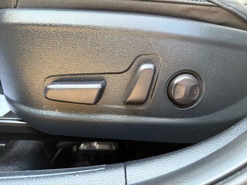 Used 2022 Kia Seltos SX w/ Sunroof Package image 40