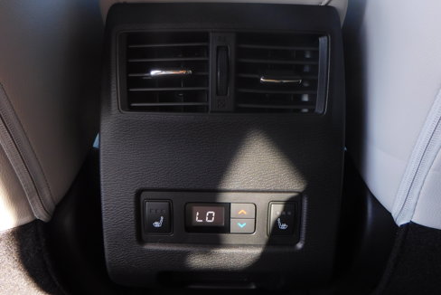 New 2025 Mitsubishi Outlander AWD image 32