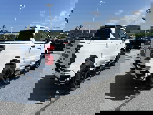 New 2026 Chevrolet Silverado 1500 Custom w/ Rally Edition image 7