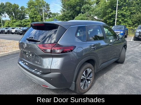 Used 2022 Nissan Rogue SV w/ SV Premium Package image 17